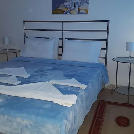 Pleasure Beachside Hotel Períssa