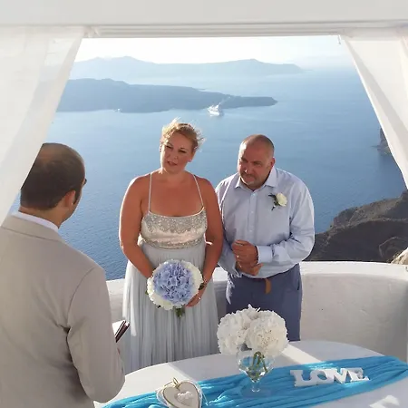 Pleasure Beachside 3* Perissa (Santorini)