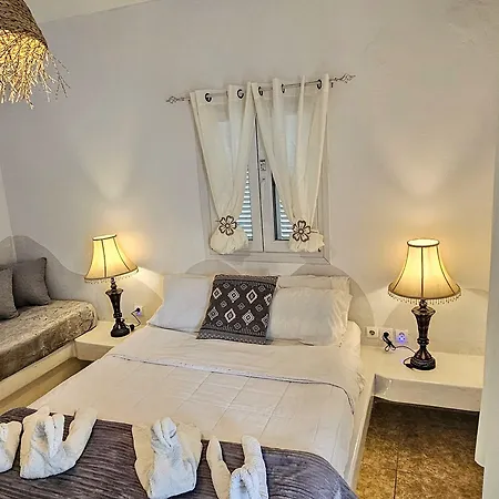 Hotel Pleasure Beachside 3*