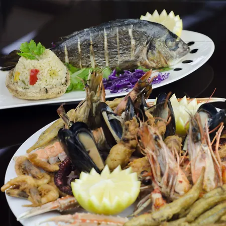 Pleasure Beachside 酒店 佩里萨