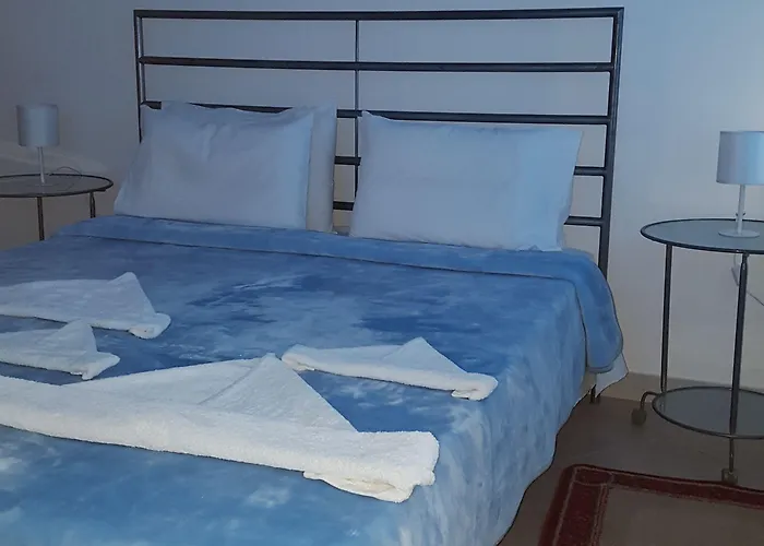 Pleasure Beachside Hotel Perissa (Santorini)