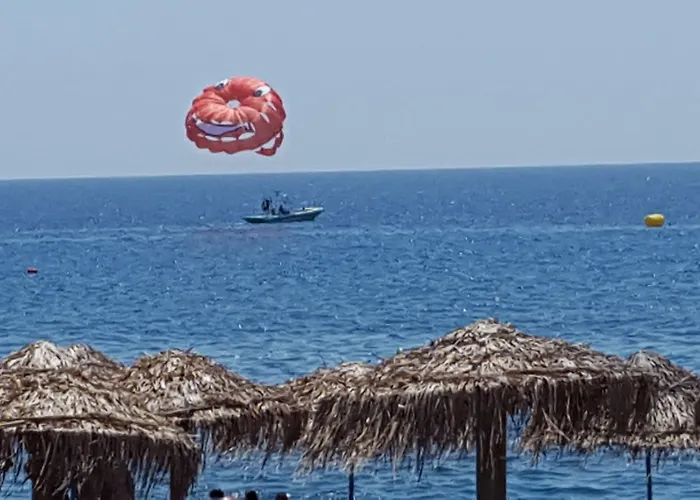 Pleasure Beachside Hotel Perissa (Santorini)