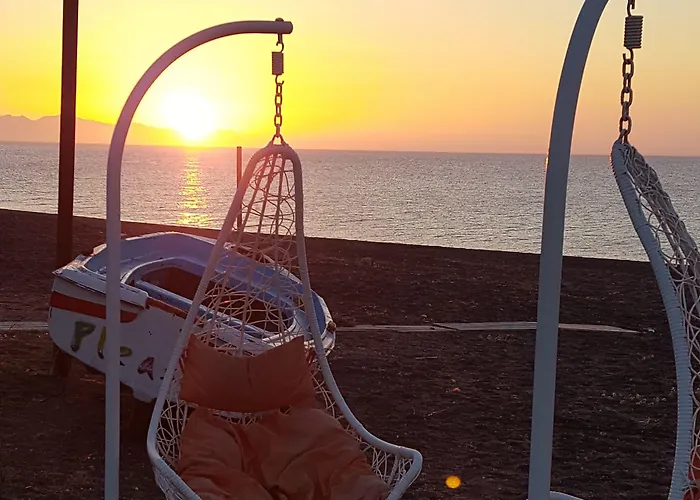 Pleasure Beachside Perissa (Santorini)