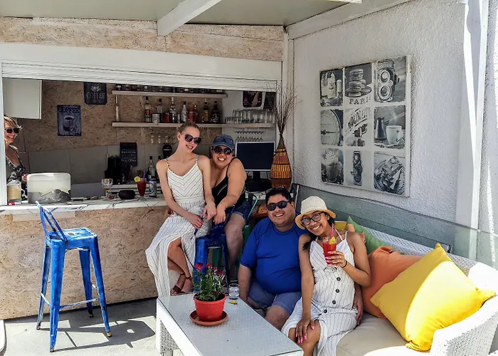 Pleasure Beachside 3* Perissa (Santorini)