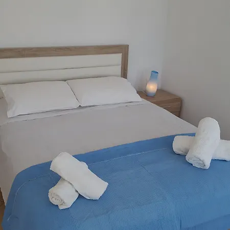 Hotel Pleasure Beachside Perissa (Santorini)