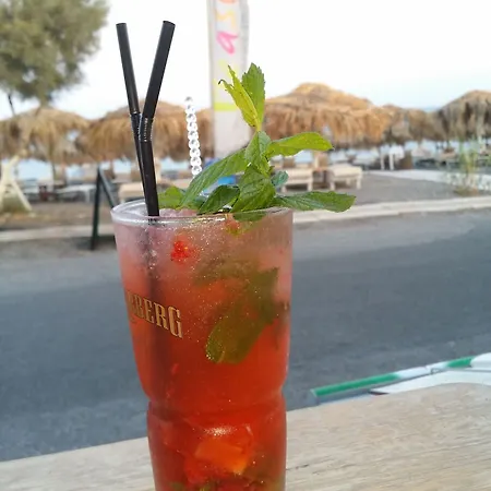 Pleasure Beachside Hotel Perissa (Santorini)