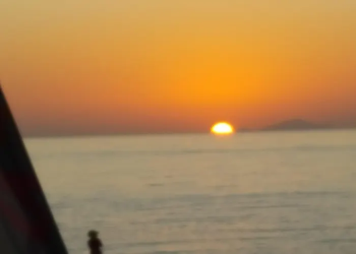 Hotel Pleasure Beachside 3*