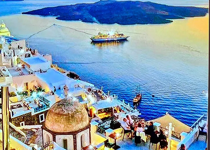 Pleasure Beachside Perissa (Santorini)